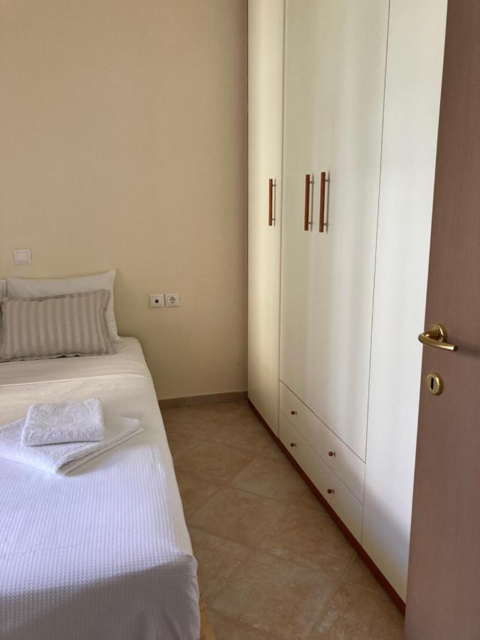 Nikiti Seaview Apartment Exterior foto